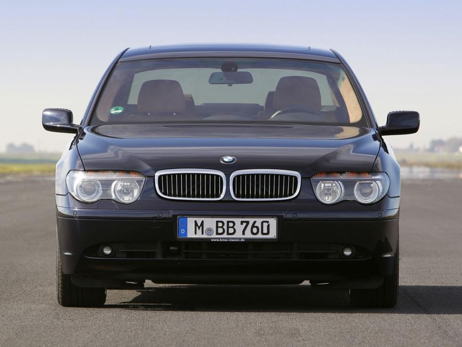  BMW 760Li 2003 года  (фото 13 из 16)